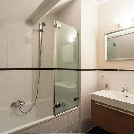Holiday home Luxury In With Bubble Bath And Sauna